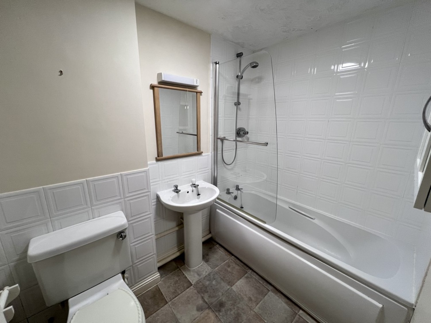 2 bedroom Flat for Letting Hulse Road, Banister park