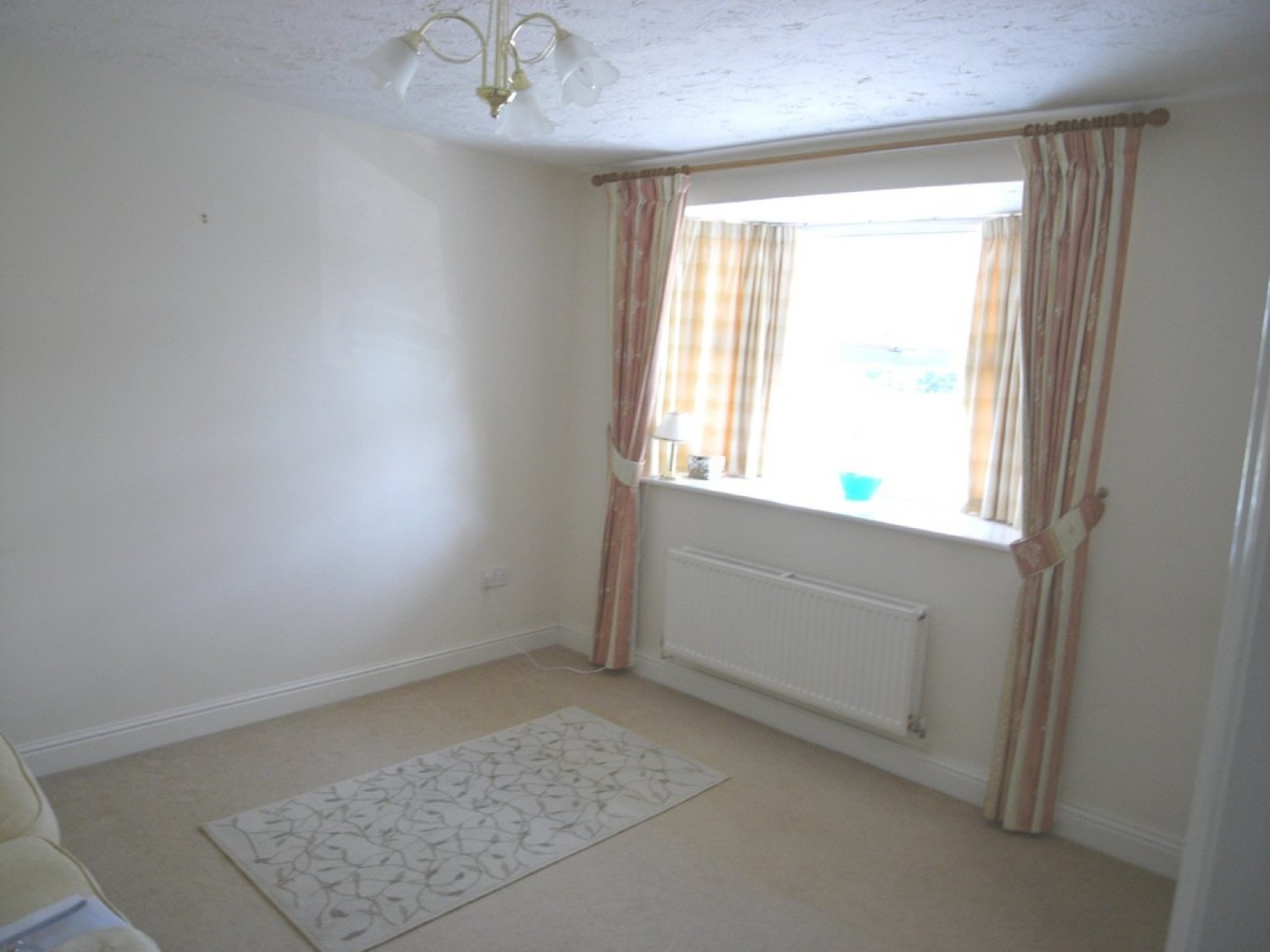 2 bedroom Flat for Letting Tristram Close, Knightwood Park