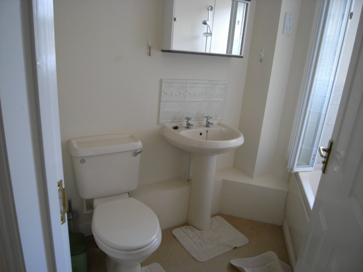 Tristram Close, Knightwood Park