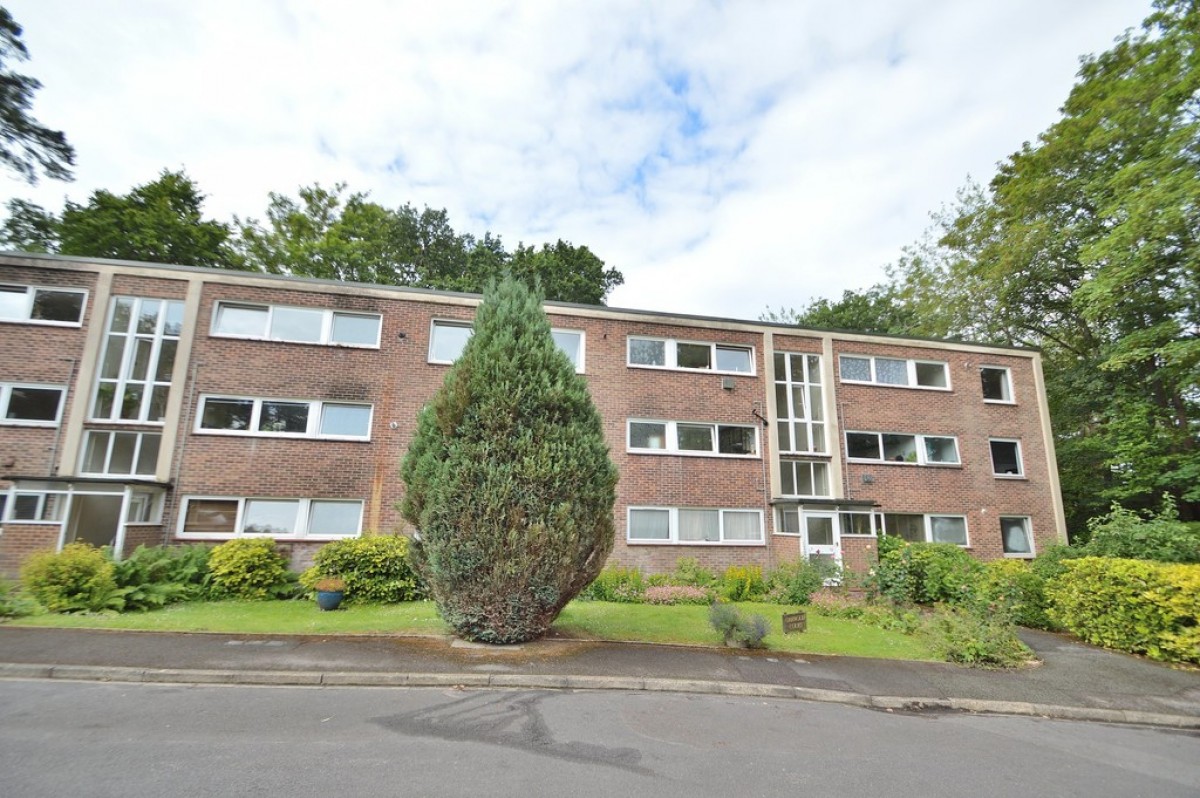 Oakwood Court, Chandlers Ford