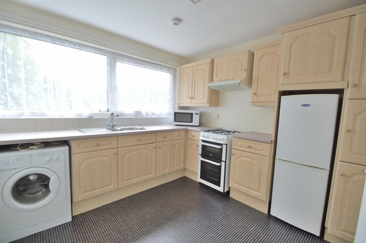 Oakwood Court, Chandlers Ford
