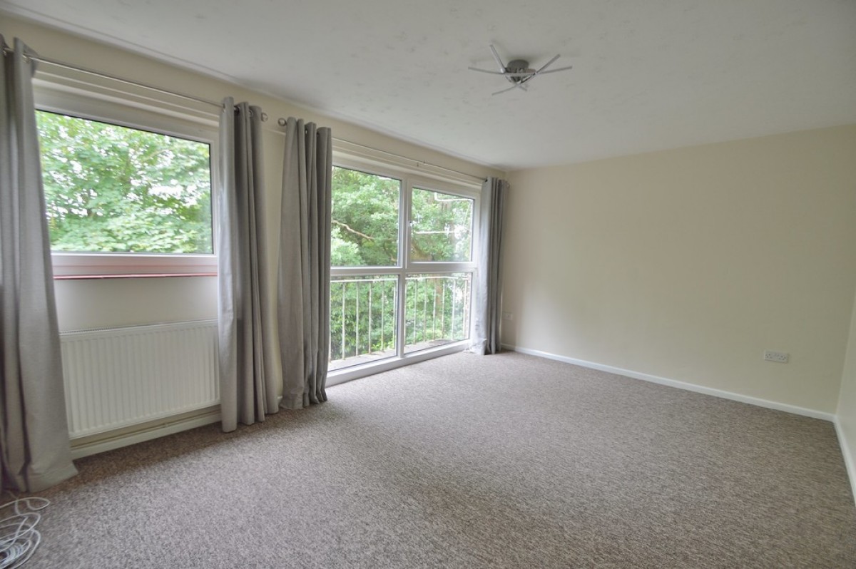 Oakwood Court, Chandlers Ford