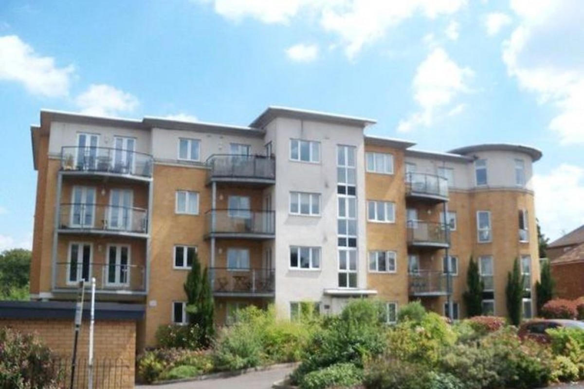 Rosida Gardens, Hill Lane