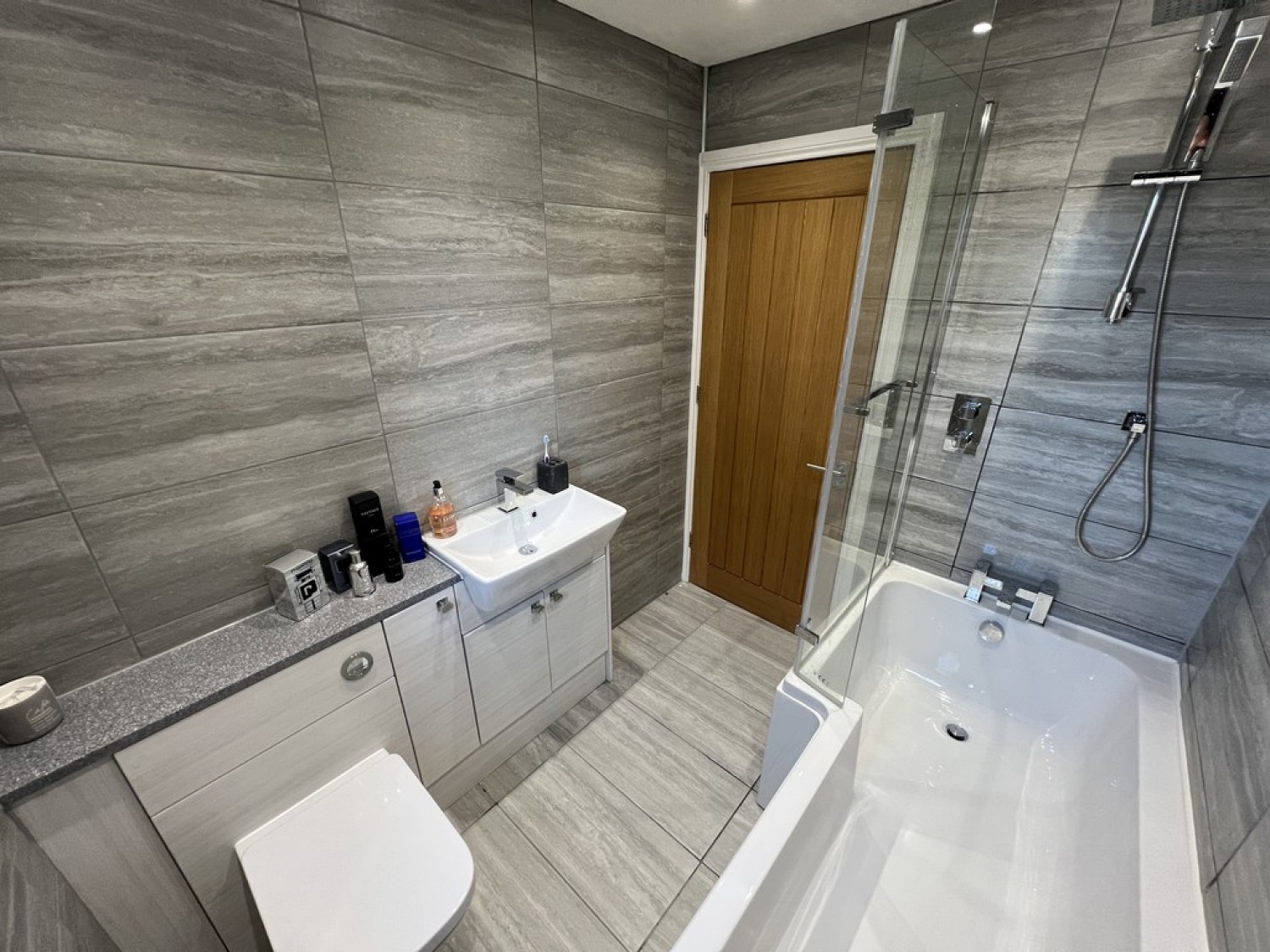 6 bedroom House for Sale Windermere Road, West End