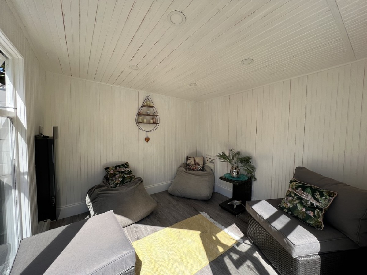 Windermere Road, West End