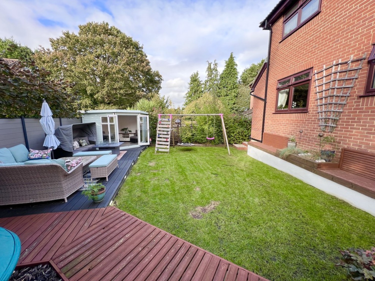 6 bedroom House for Sale Windermere Road, West End