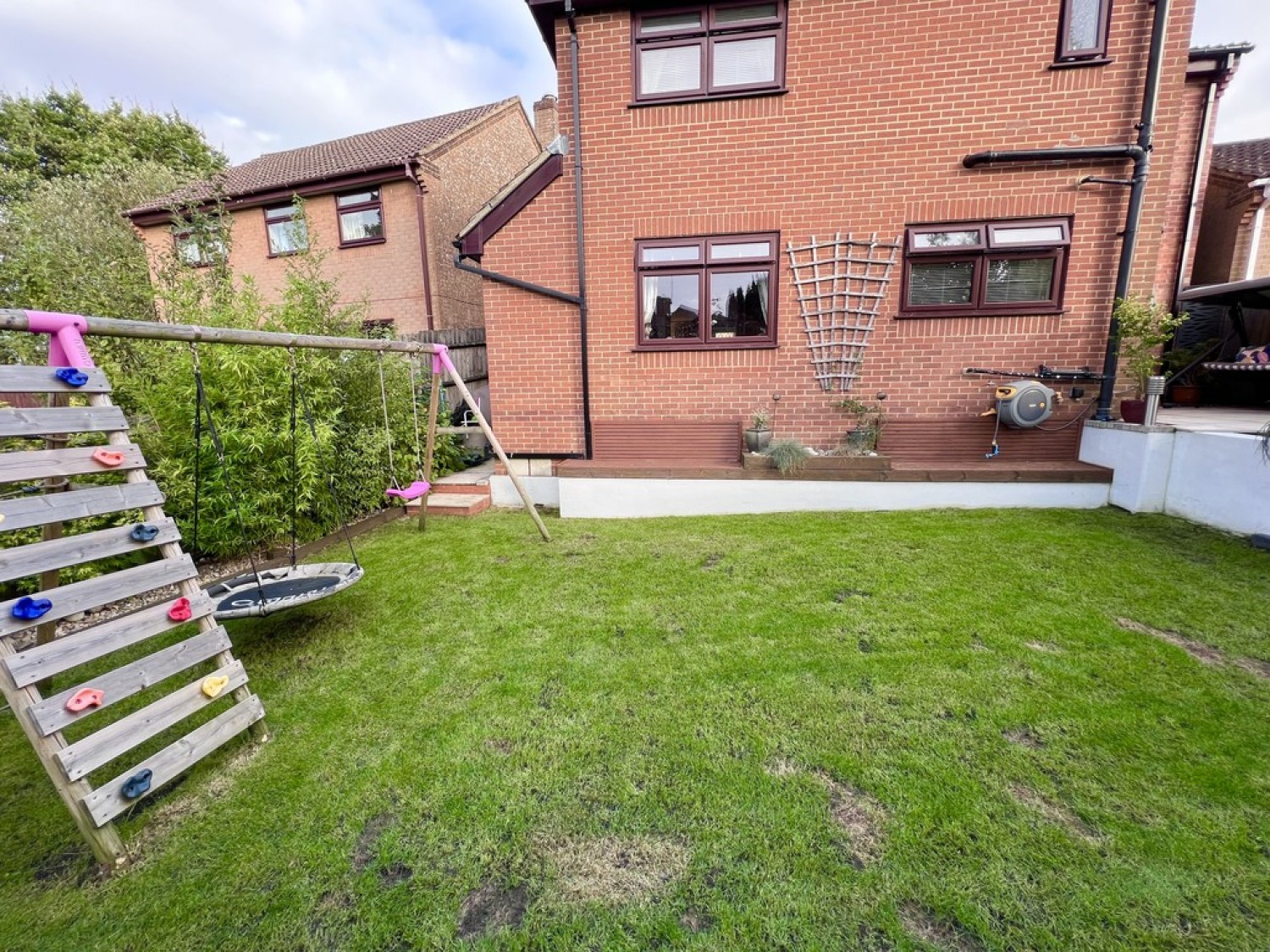 6 bedroom House for Sale Windermere Road, West End