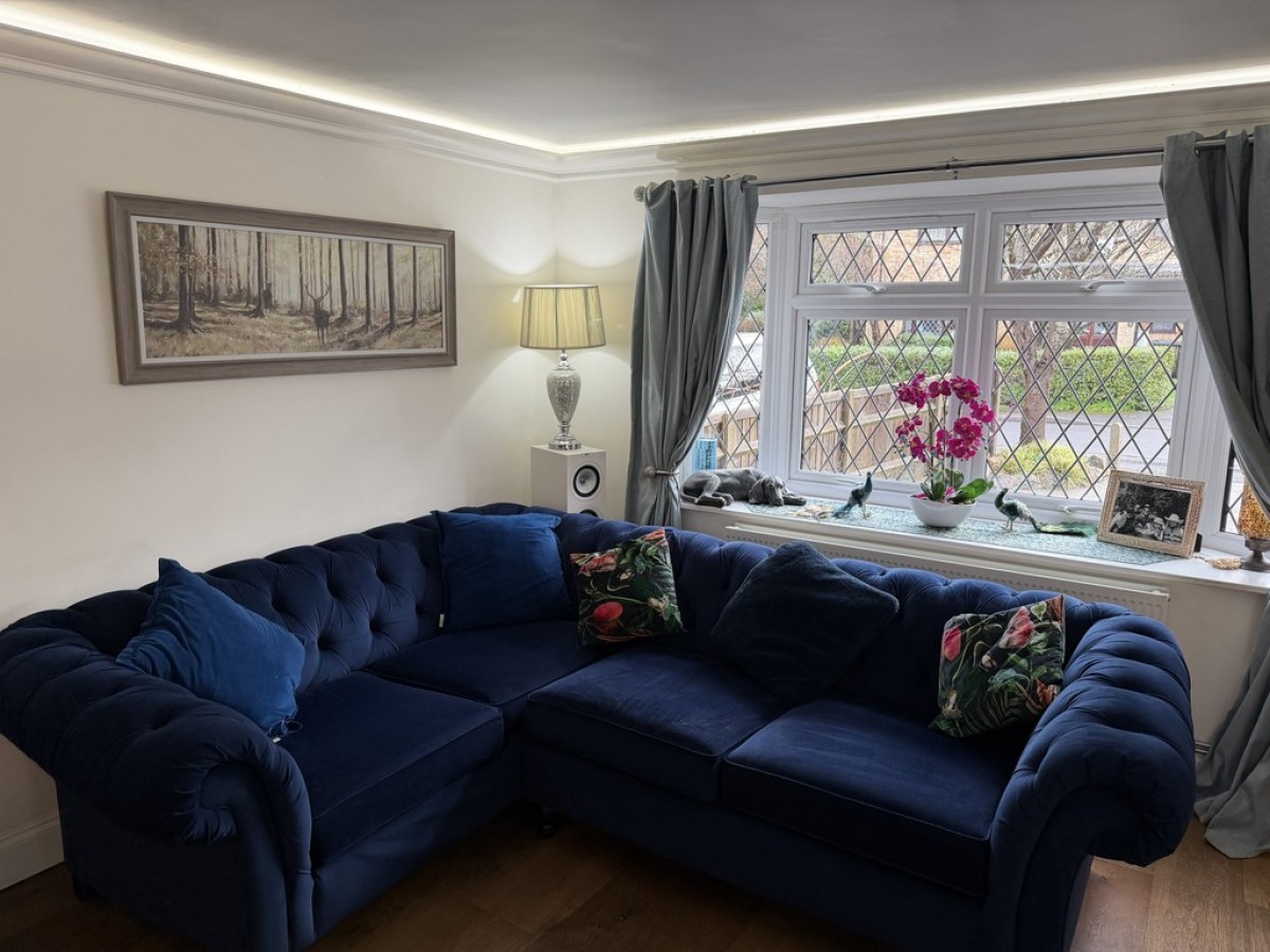 Windermere Road, West End