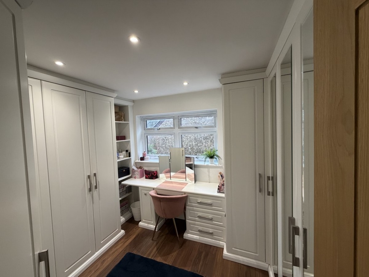 Windermere Road, West End