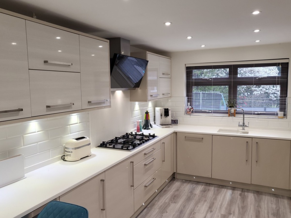 Windermere Road, West End