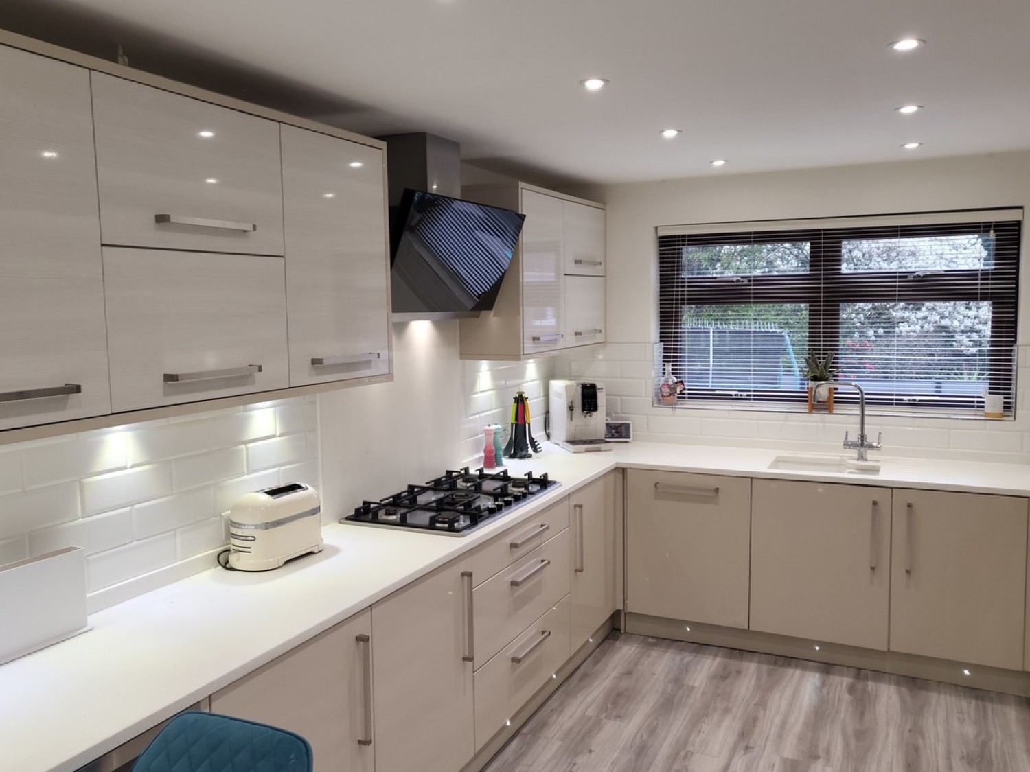 6 bedroom House for Sale Windermere Road, West End