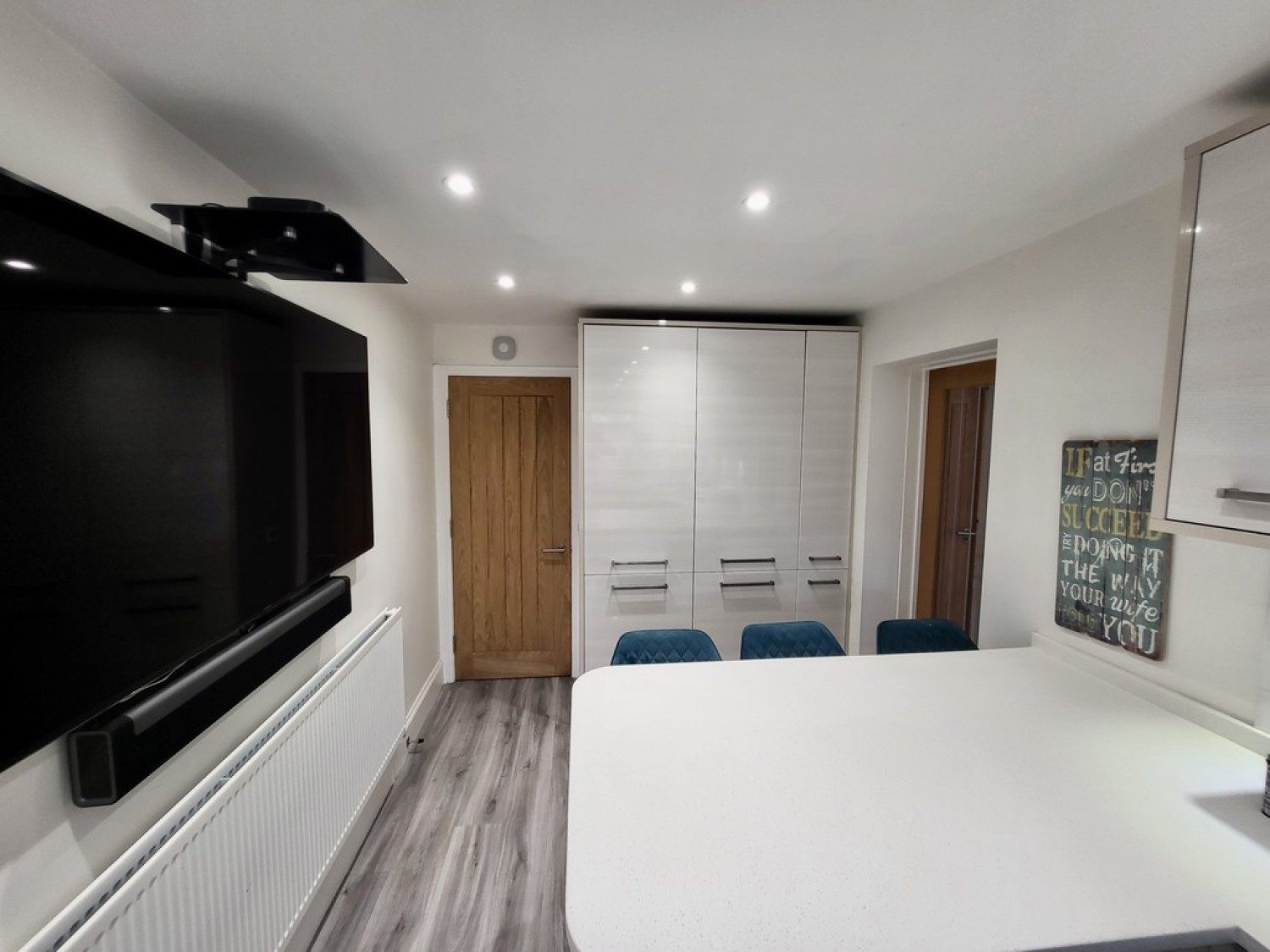 6 bedroom House for Sale Windermere Road, West End