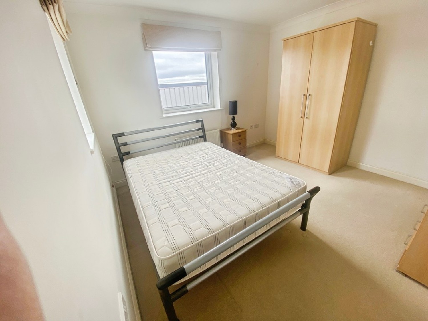 2 bedroom Flat for Sale 236 Winchester Road