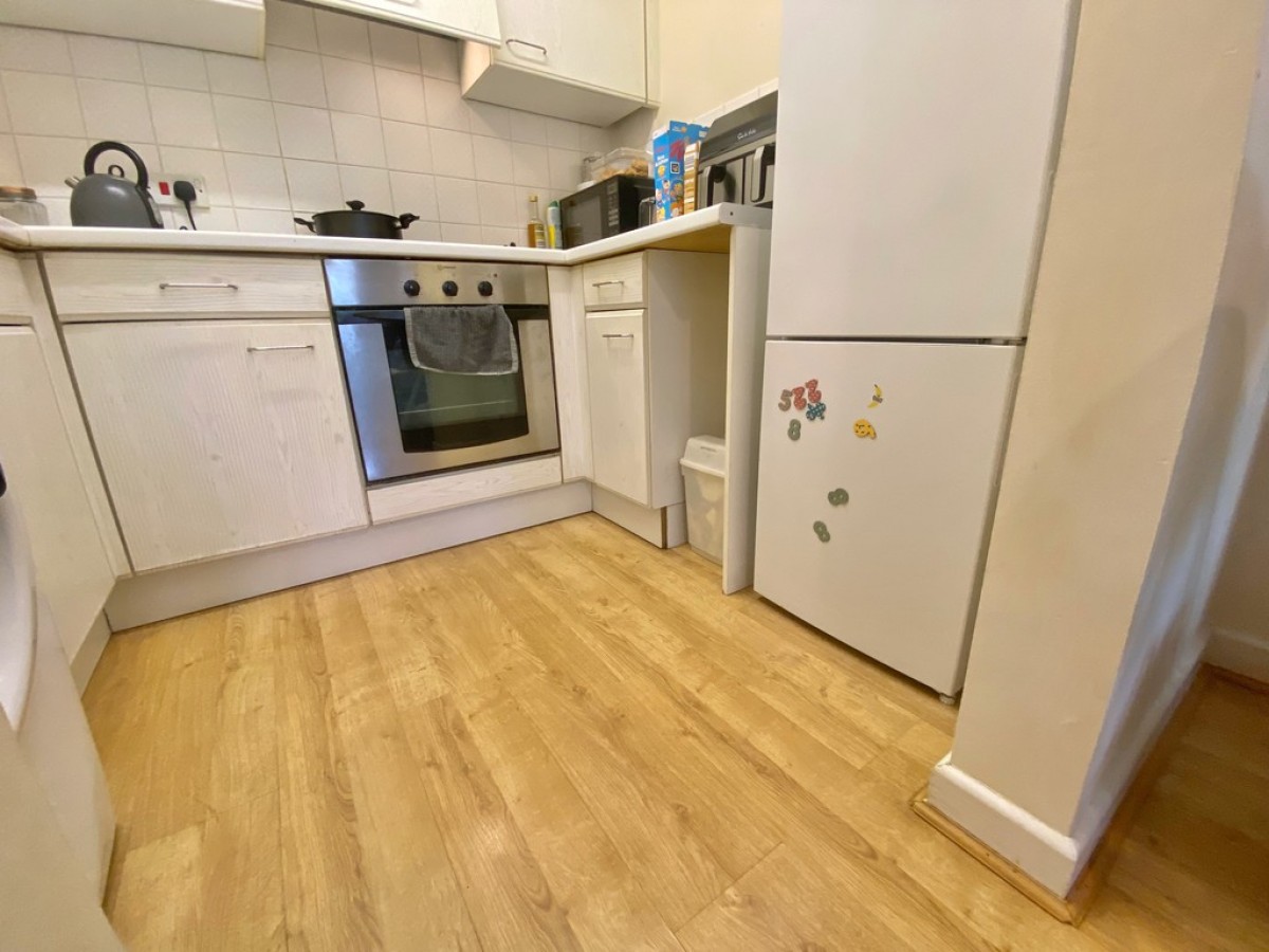 9 Regents Park Road