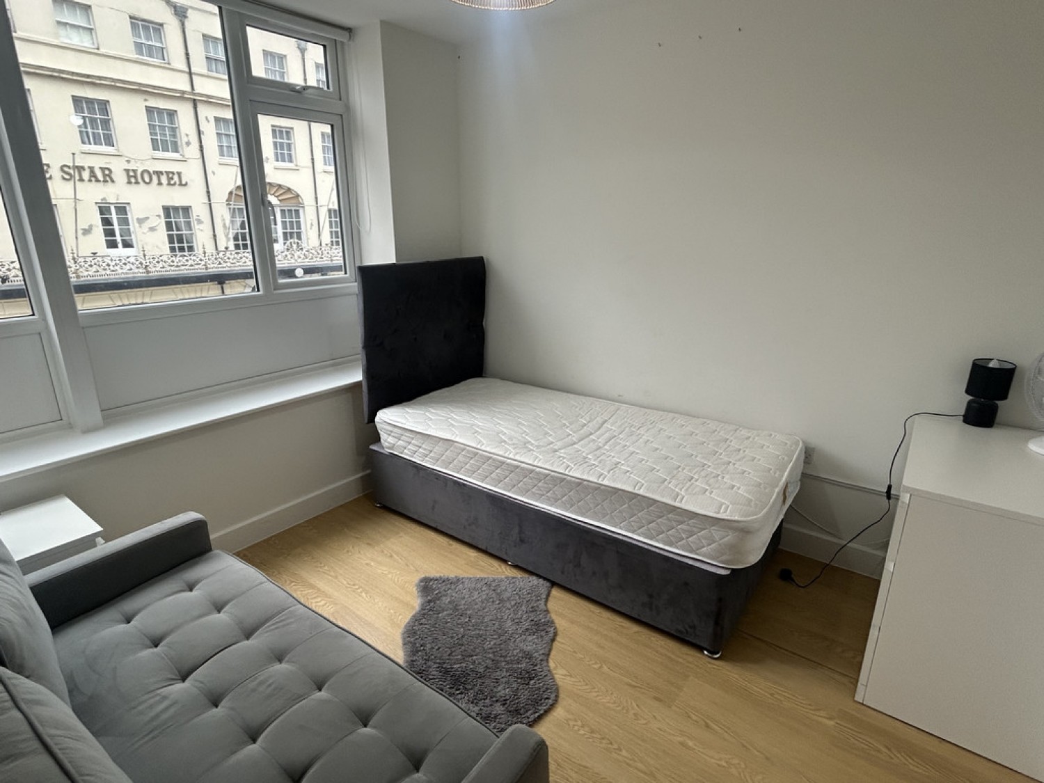 1 bedroom Flat in High Street, Southampton