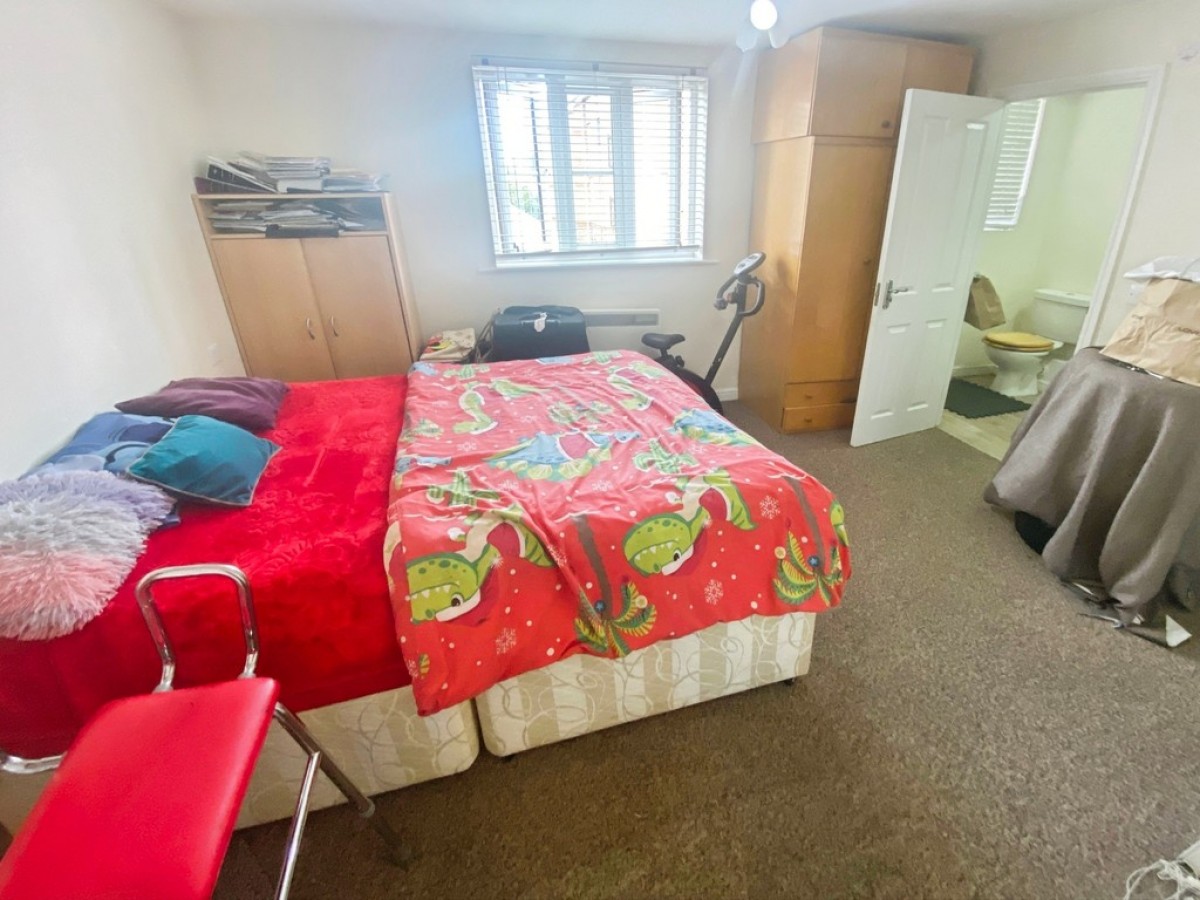 Hoddinot , Eastleigh