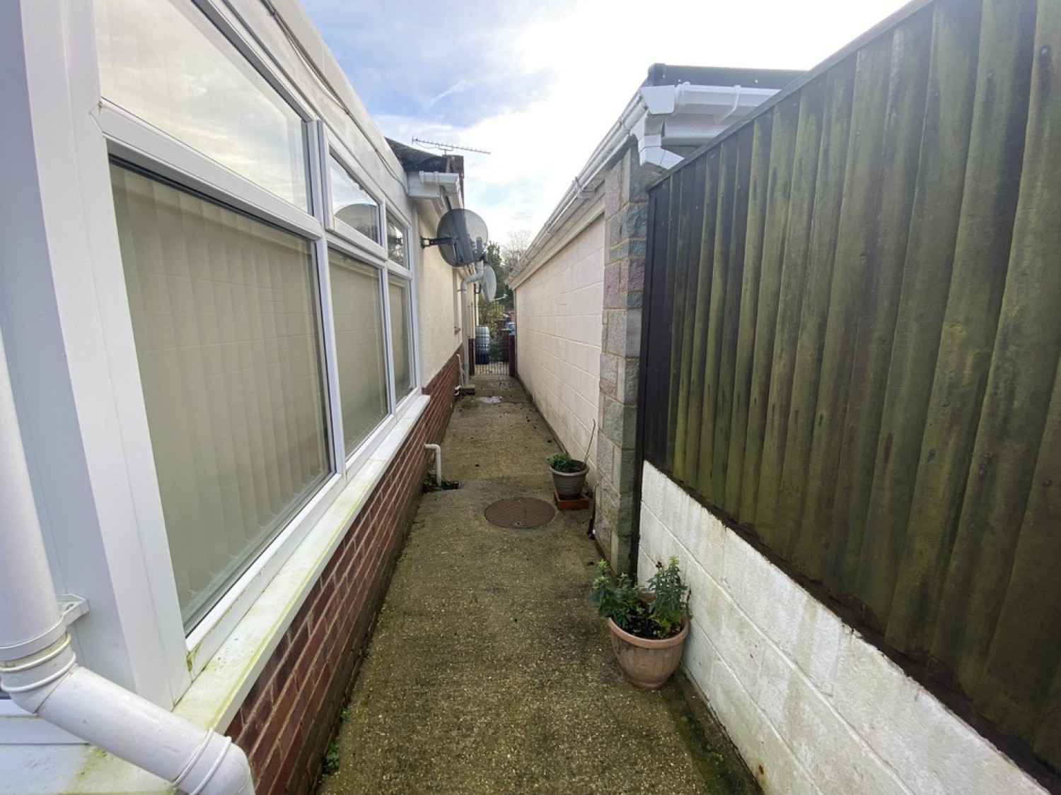 2 bedroom Bungalow for Letting Pennine Way, Chandler's Ford, , Eastleigh
