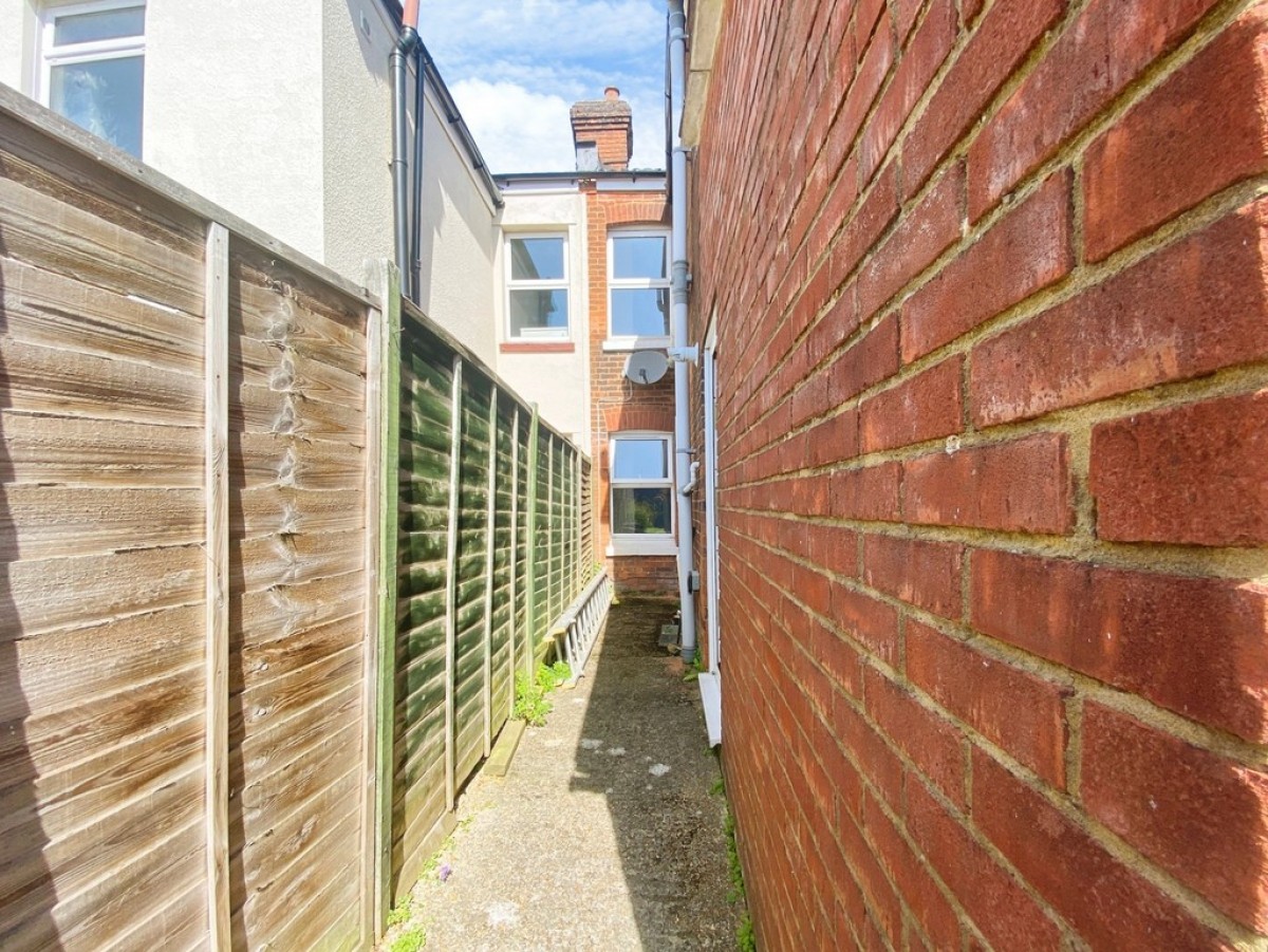 Cecil Avenue