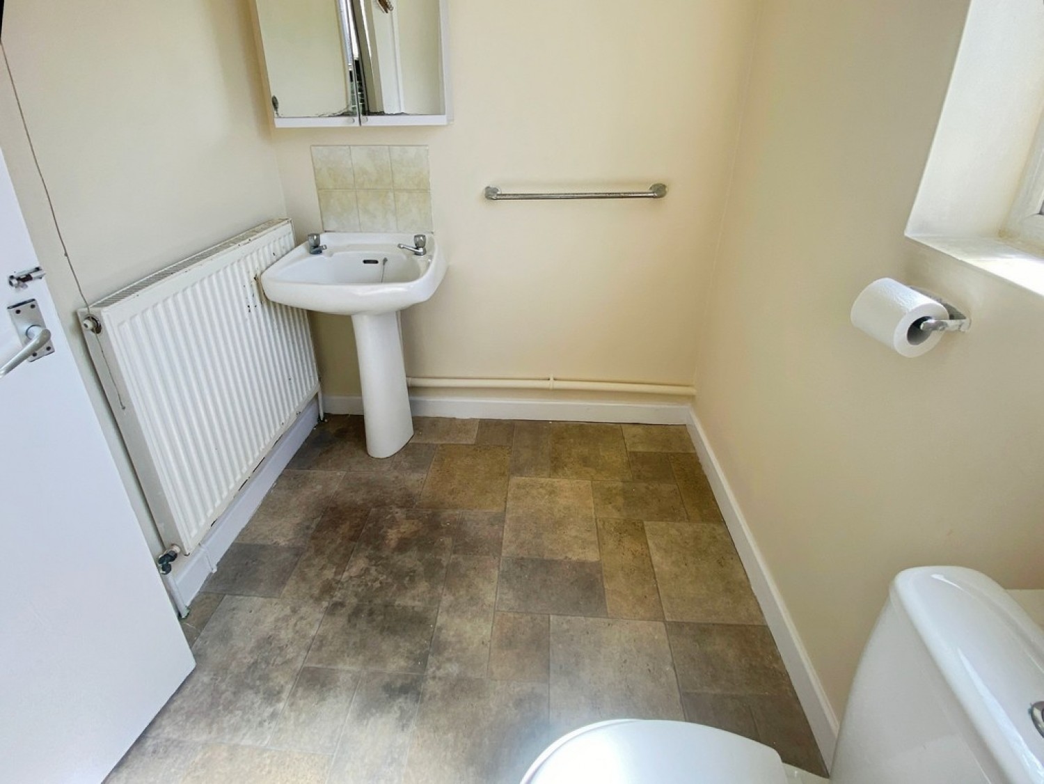 3 bedroom House for Sale Cecil Avenue