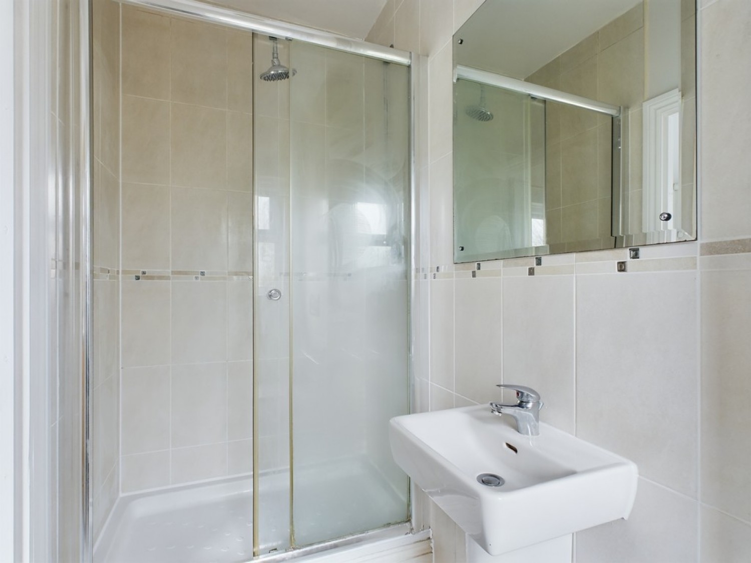 2 bedroom Flat for Letting Moorgate View, Moorgate Road