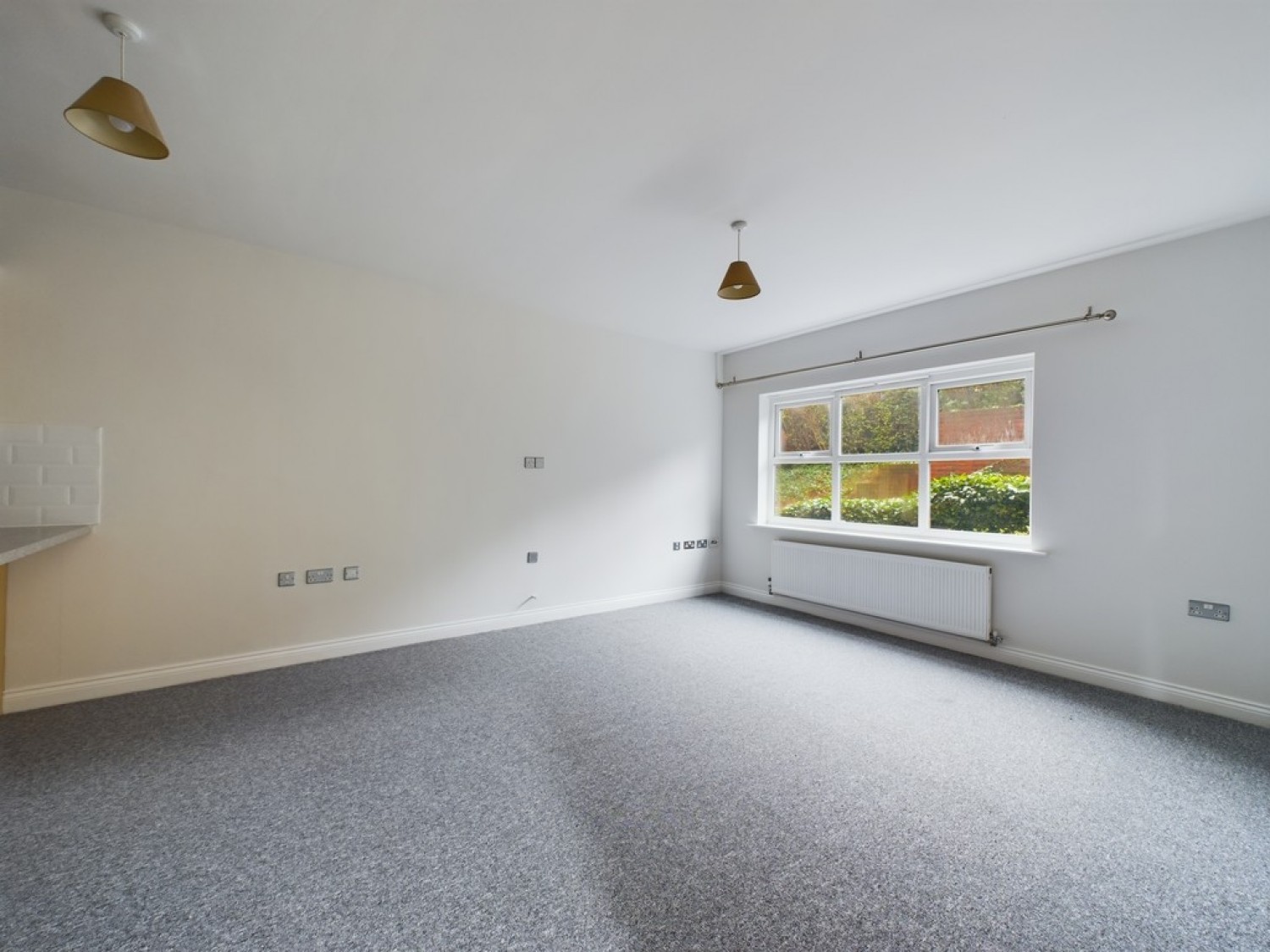 2 bedroom Flat for Letting Moorgate View, Moorgate Road