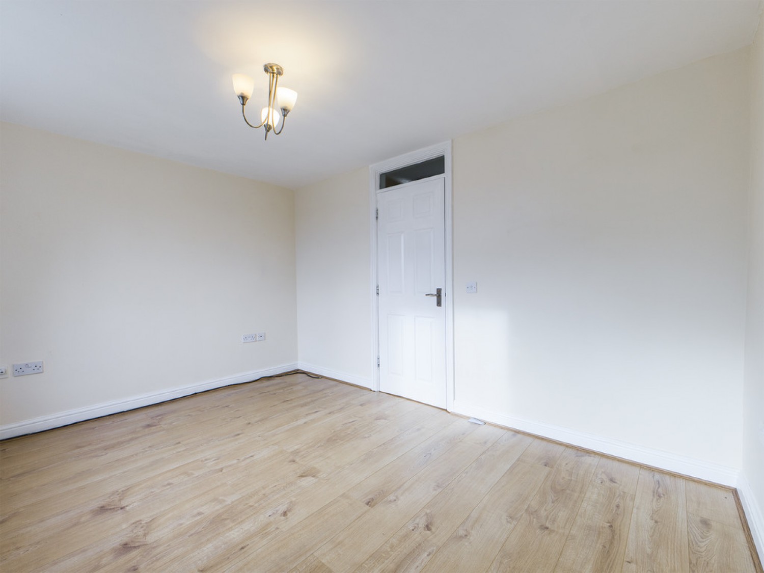 2 bedroom House in Royal Oak Court, Bolsover Road