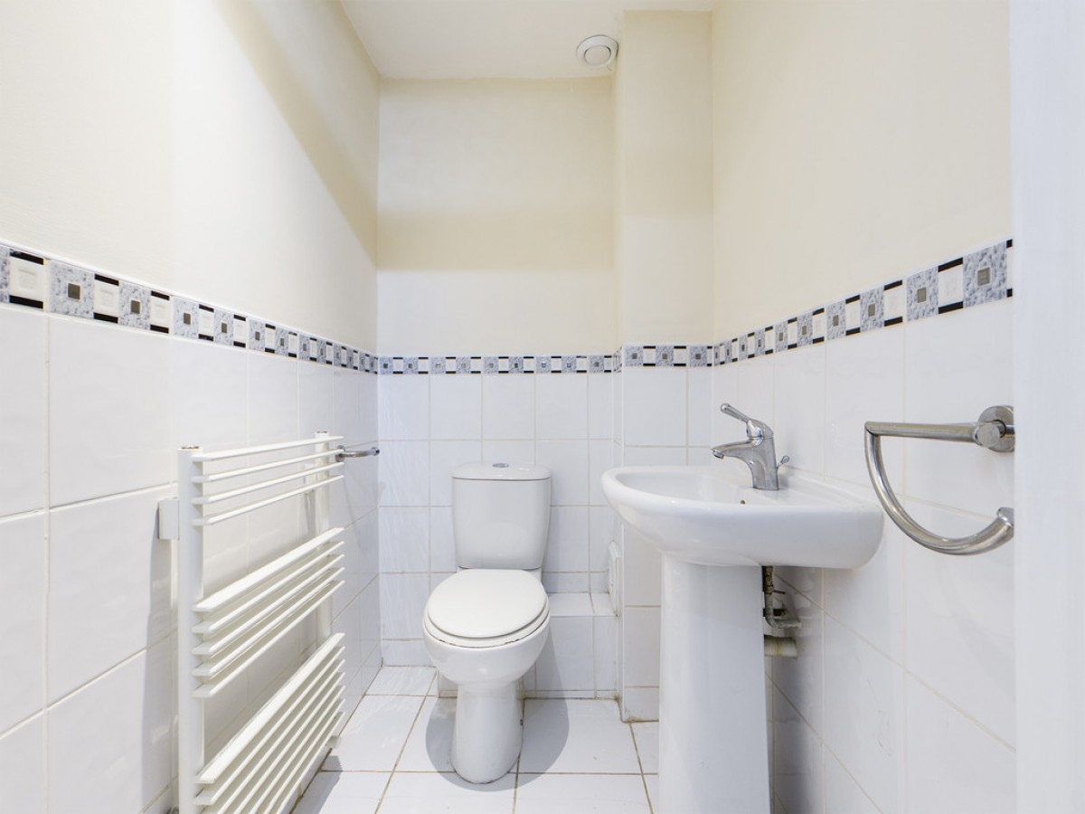 Royal Oak Court, Bolsover Road