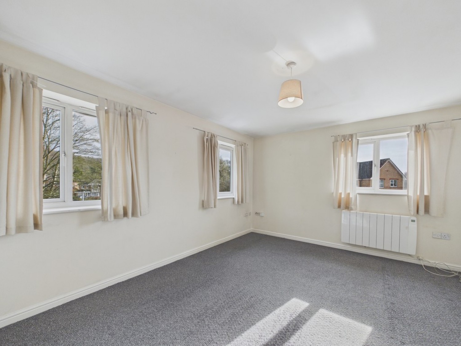 2 bedroom Flat for Letting Barclay Grange, Wain Avenue
