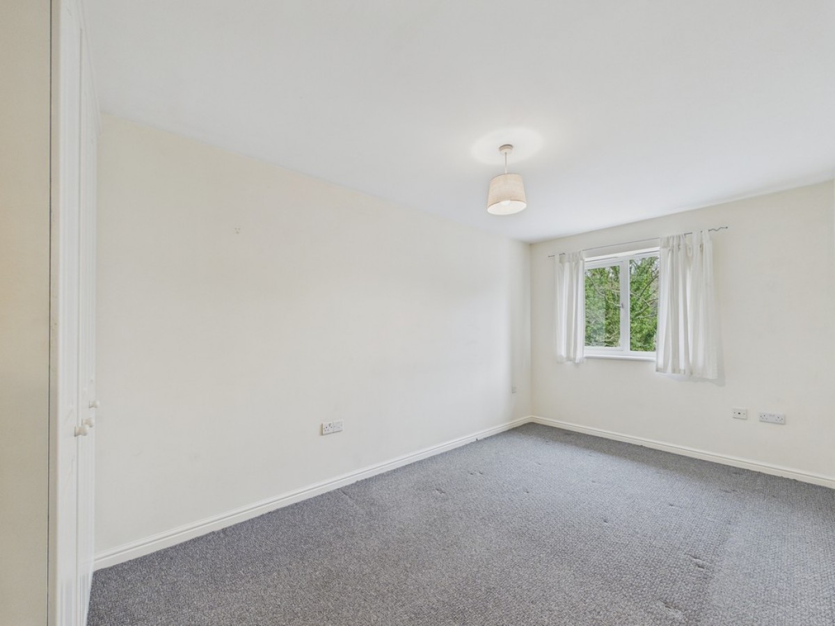 Barclay Grange, Wain Avenue