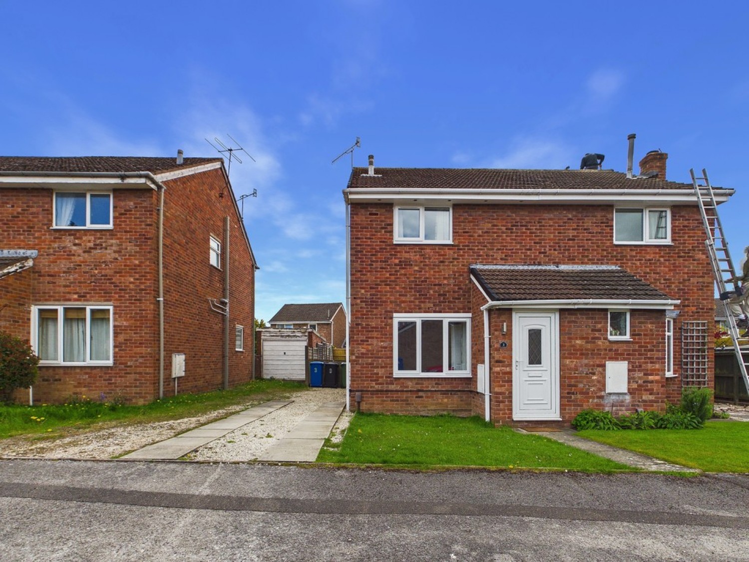 2 bedroom House for Letting Boulton Close, Linacre Woods