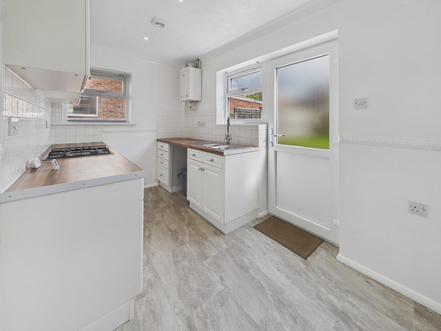 2 bedroom House for Letting Boulton Close, Linacre Woods