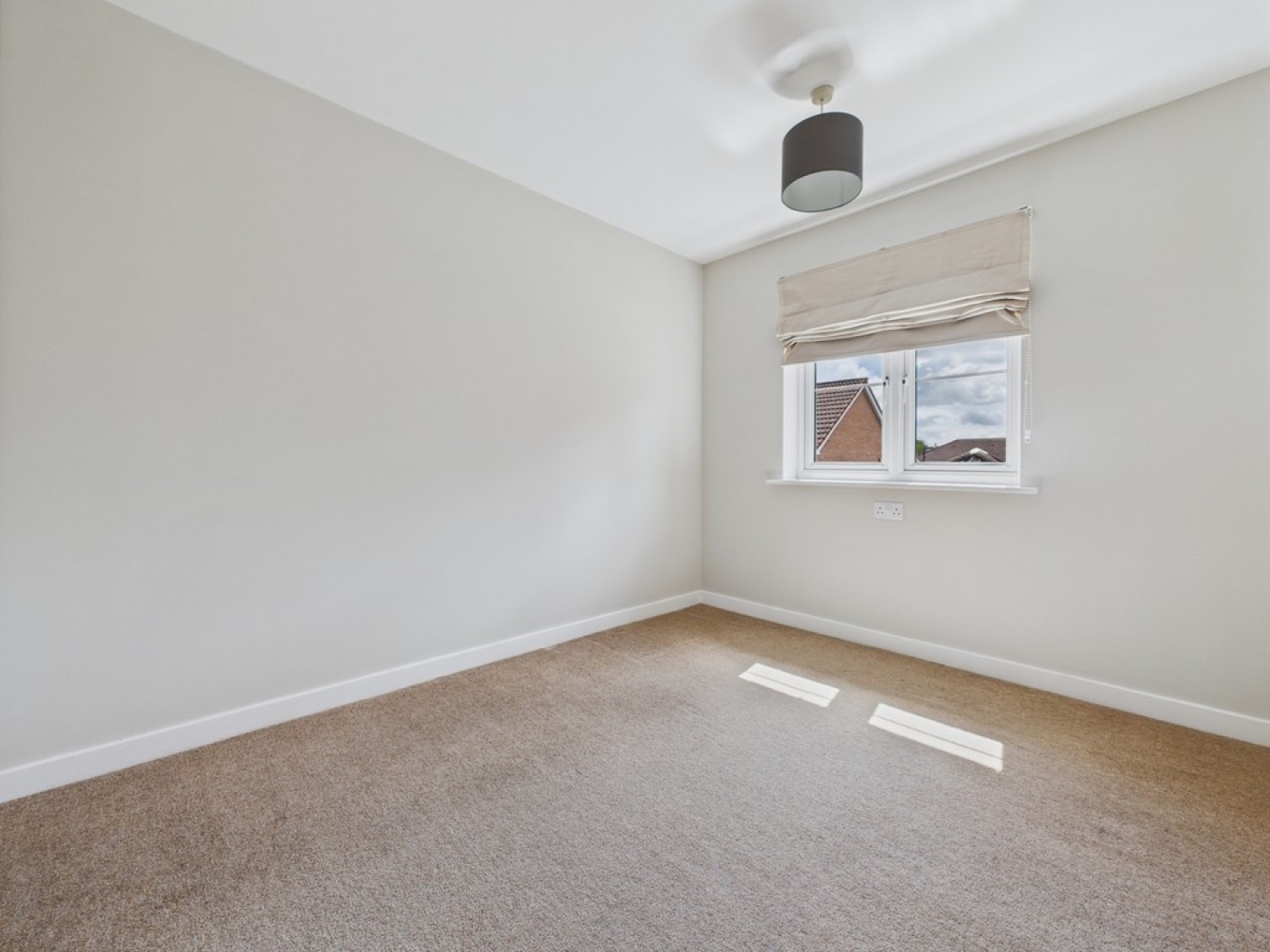 3 bedroom House for Letting Askew Way, Chesterfield