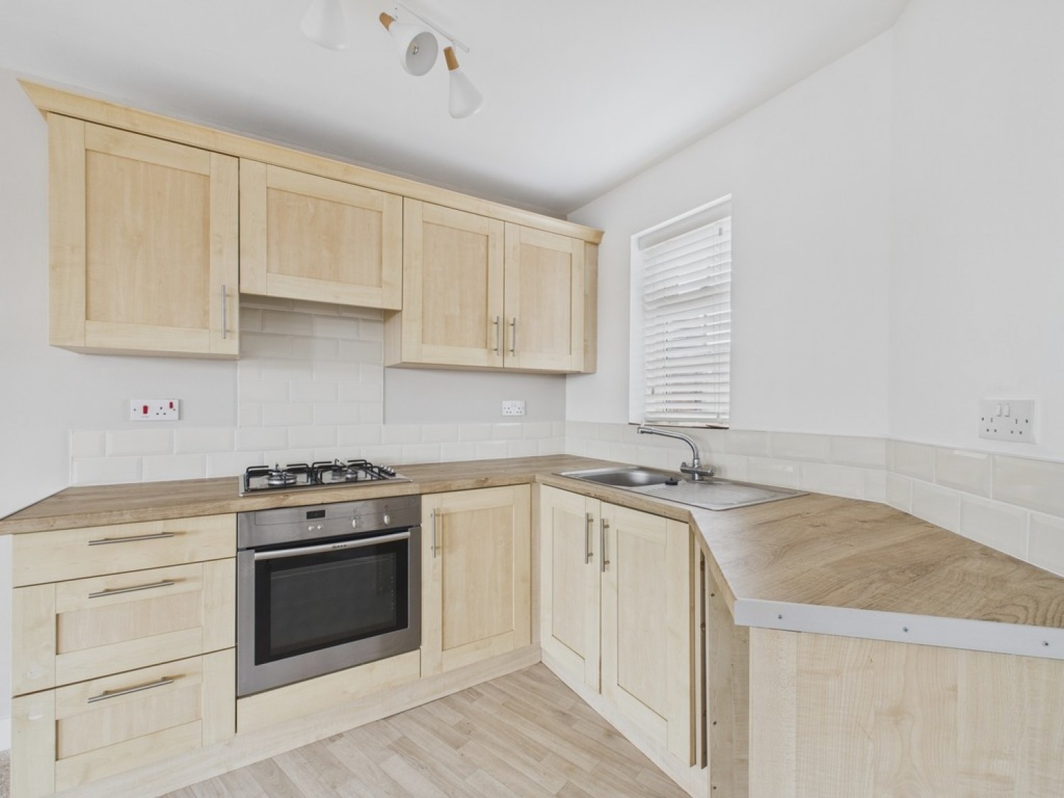 2 bedroom Flat for Letting Bridgewater Way, Ravenfield