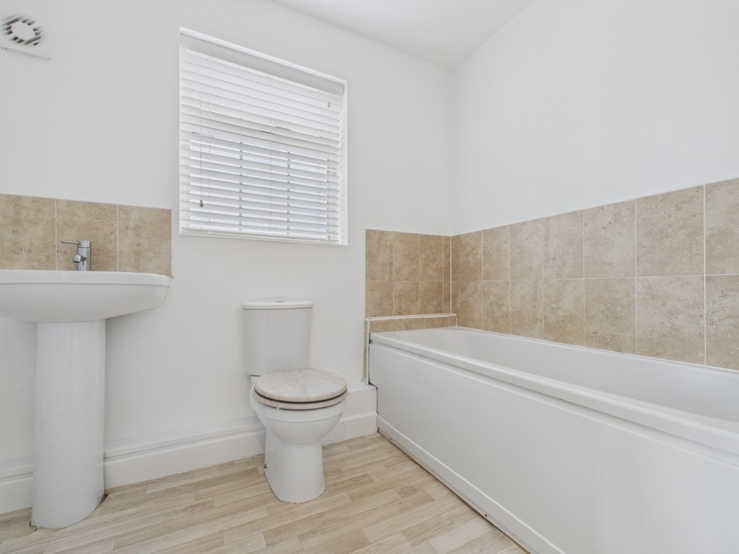2 bedroom Flat for Letting Bridgewater Way, Ravenfield
