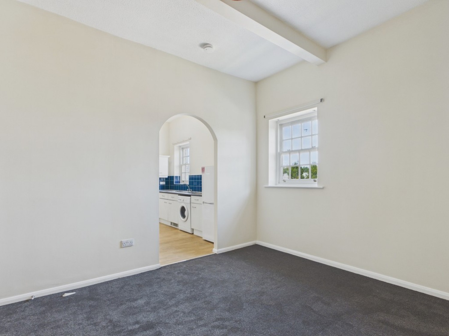 2 bedroom Flat for Letting Manvers Court, Nightingale Close, Newbold
