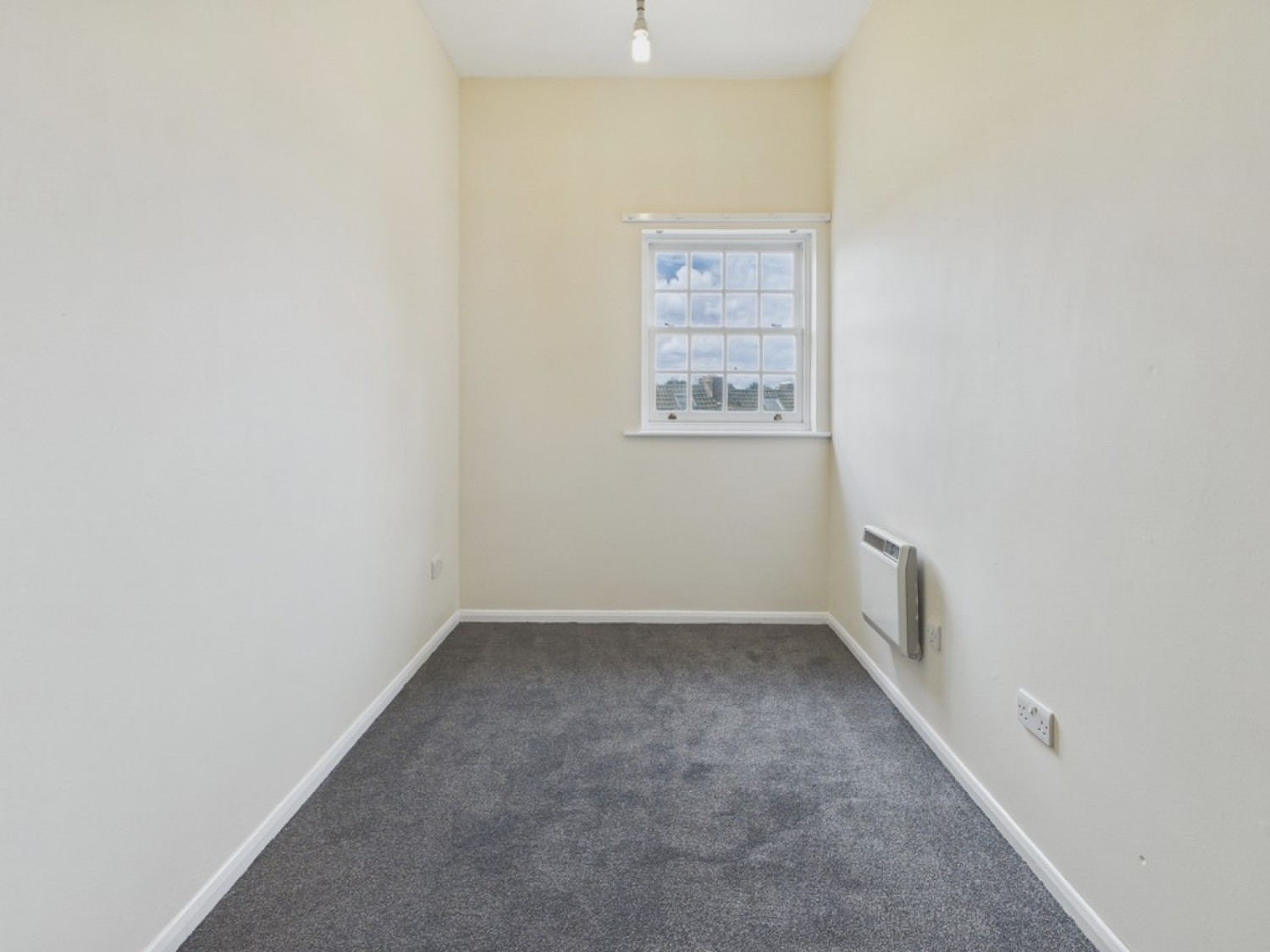 2 bedroom Flat for Letting Manvers Court, Nightingale Close, Chesterfield