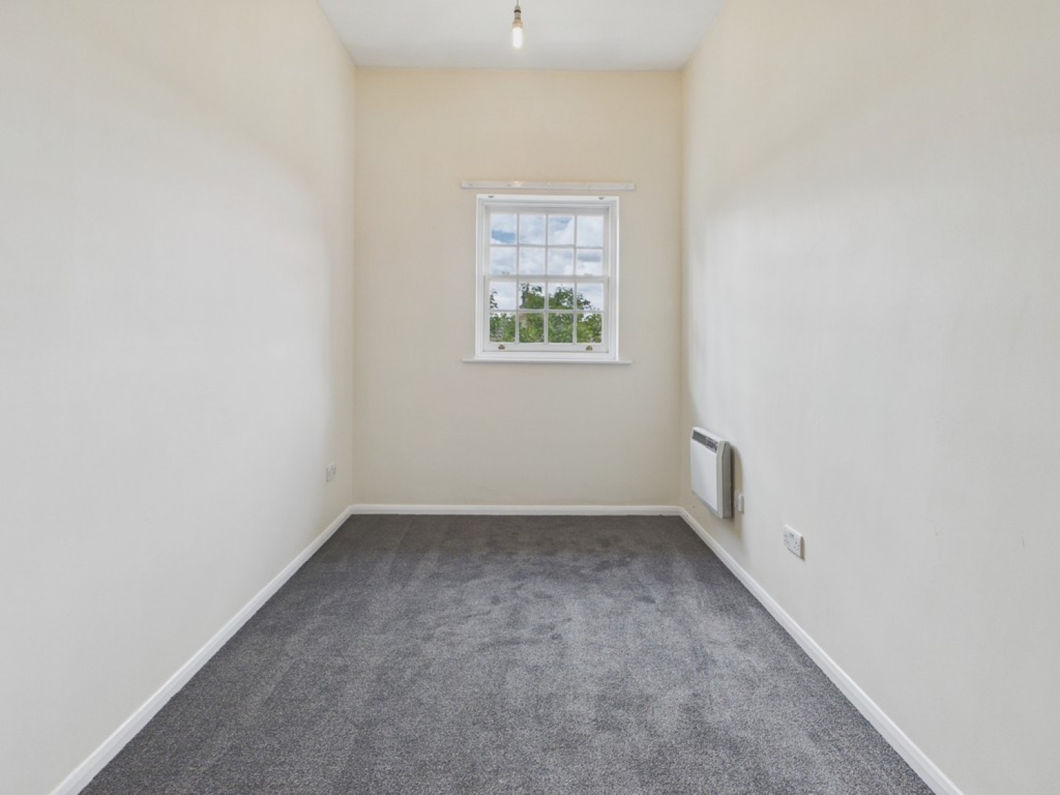 2 bedroom Flat for Letting Manvers Court, Nightingale Close, Chesterfield