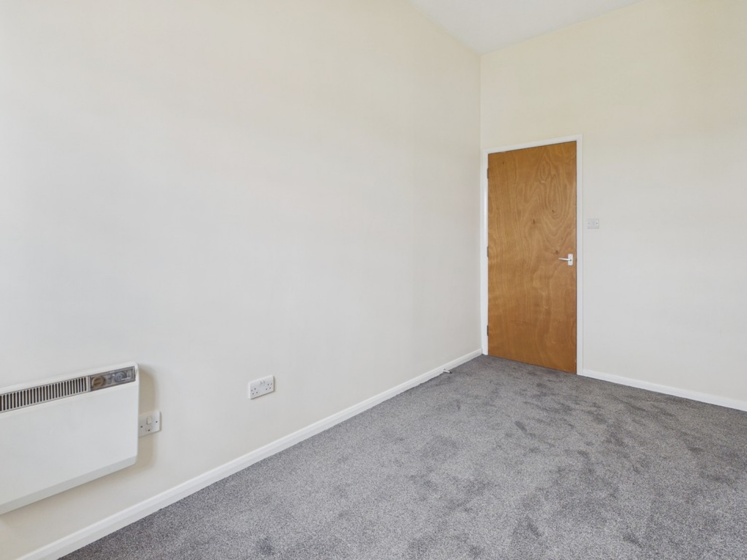 2 bedroom Flat for Letting Manvers Court, Nightingale Close, Chesterfield