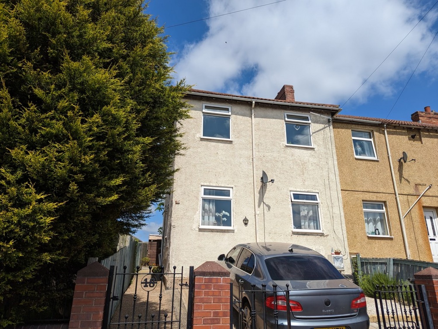 3 bedroom House in Saxon Street, Thurnscoe
