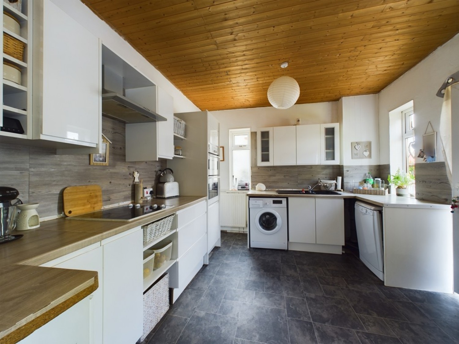 3 bedroom House in Saxon Street, Thurnscoe