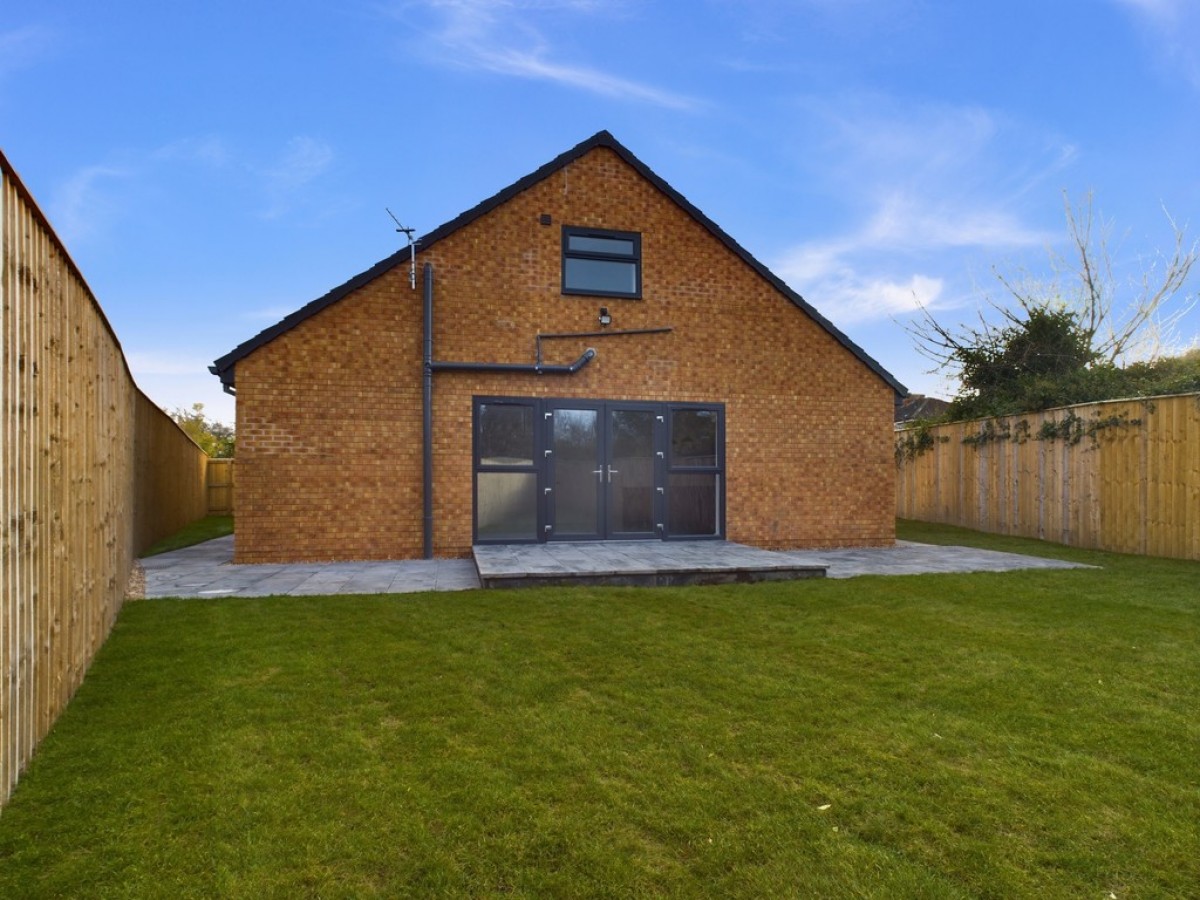 Noah Close, Thrybergh