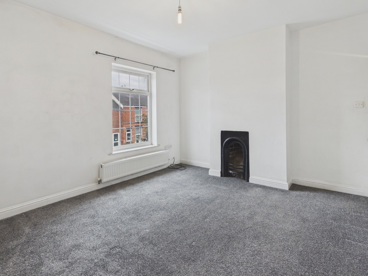 2 bedroom House for Letting Chatsworth Road, Brampton