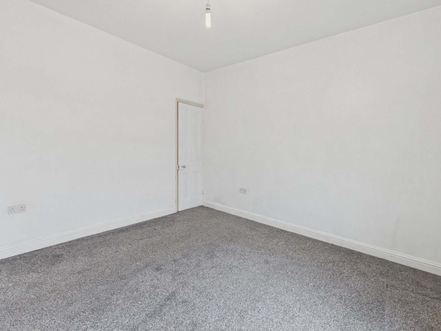 2 bedroom House for Letting Chatsworth Road, Brampton