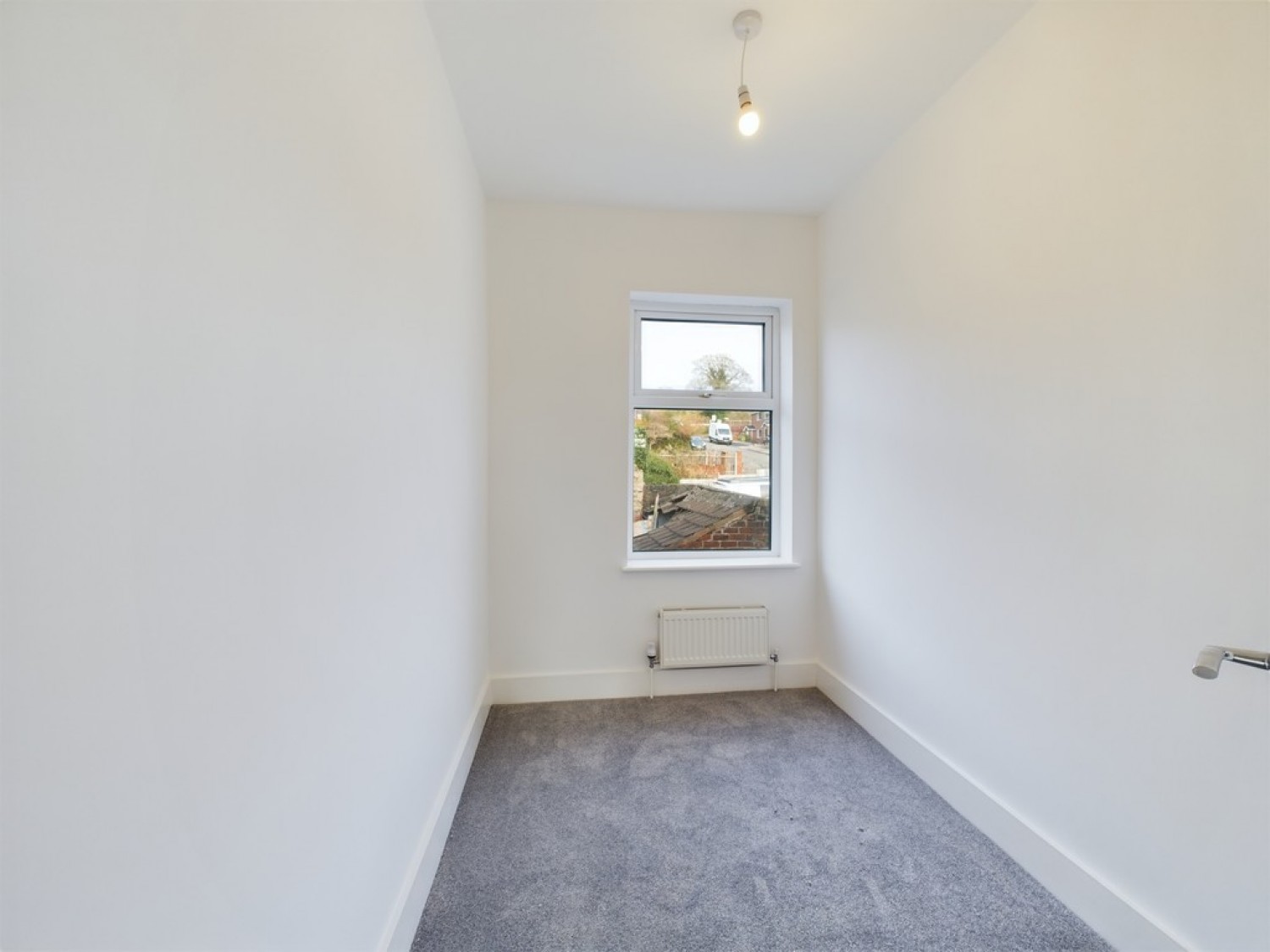2 bedroom House for Letting Prospect Road, New Whittington