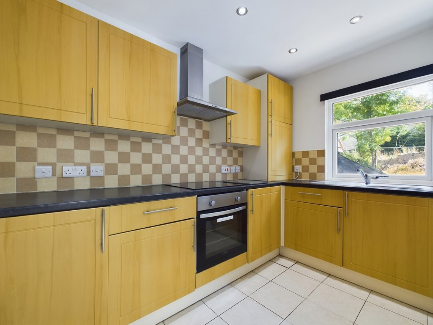 Sheffield Road, Chesterfield, S41