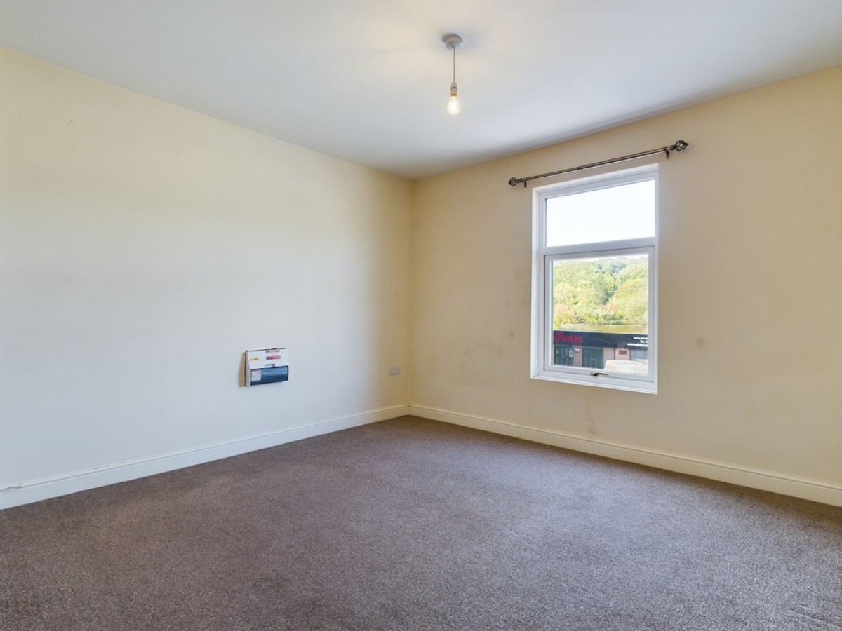 Sheffield Road, Chesterfield, S41