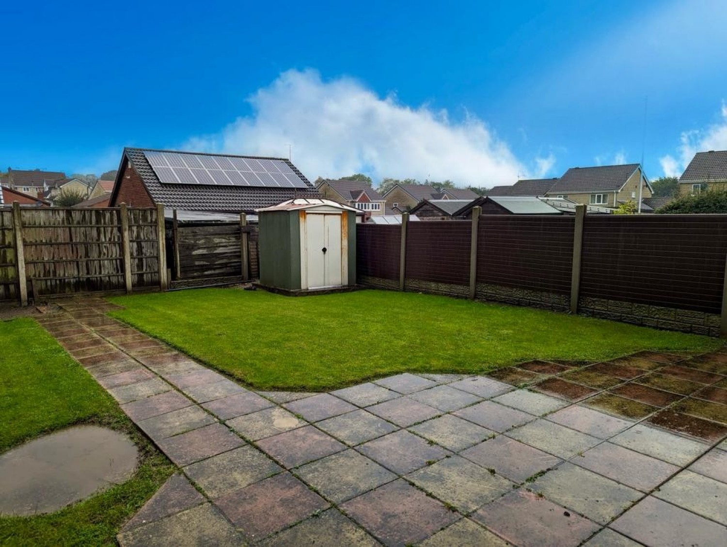 Holyrood Rise, Bramley