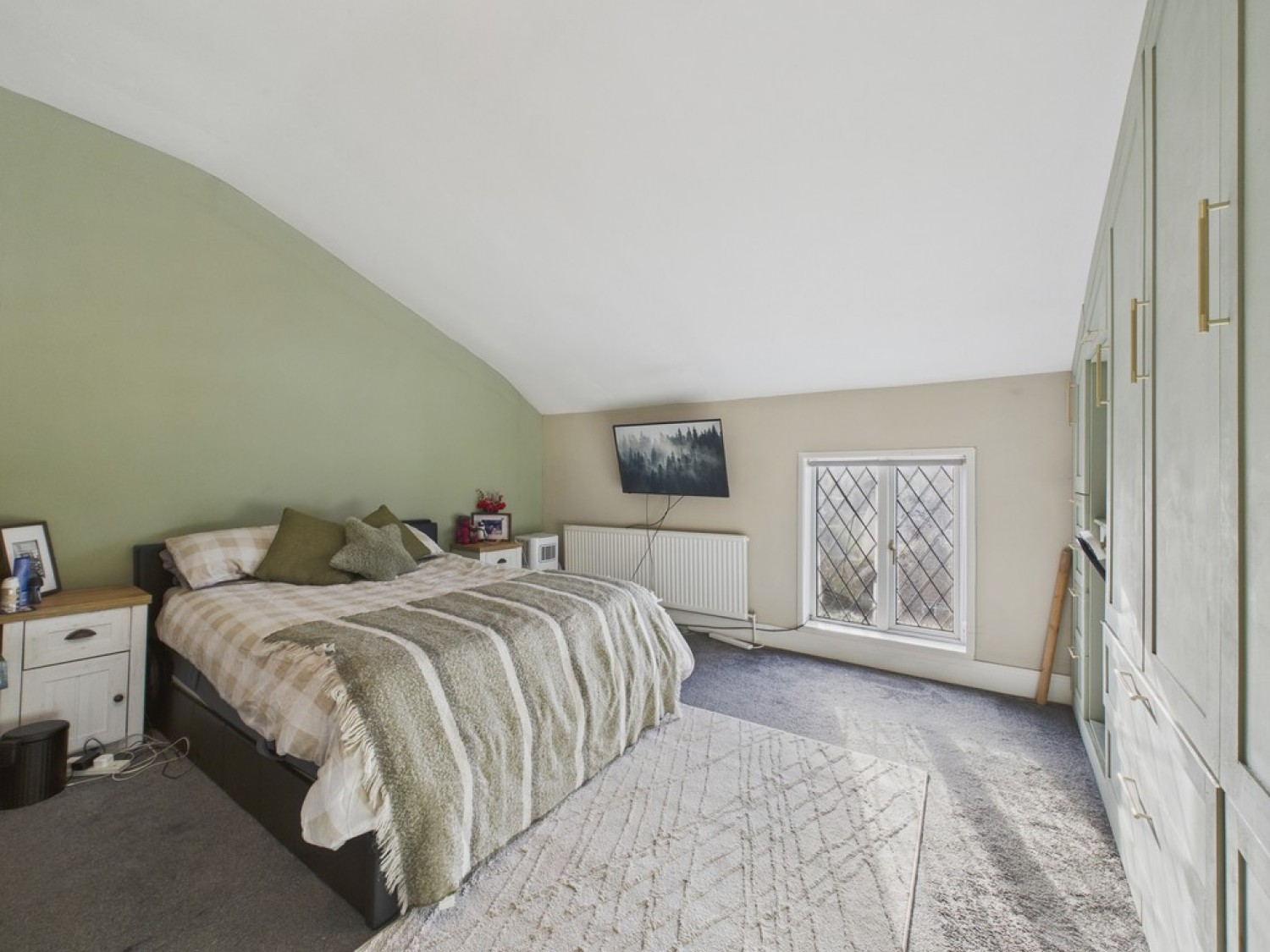 2 bedroom House in Harold Croft, Greasbrough