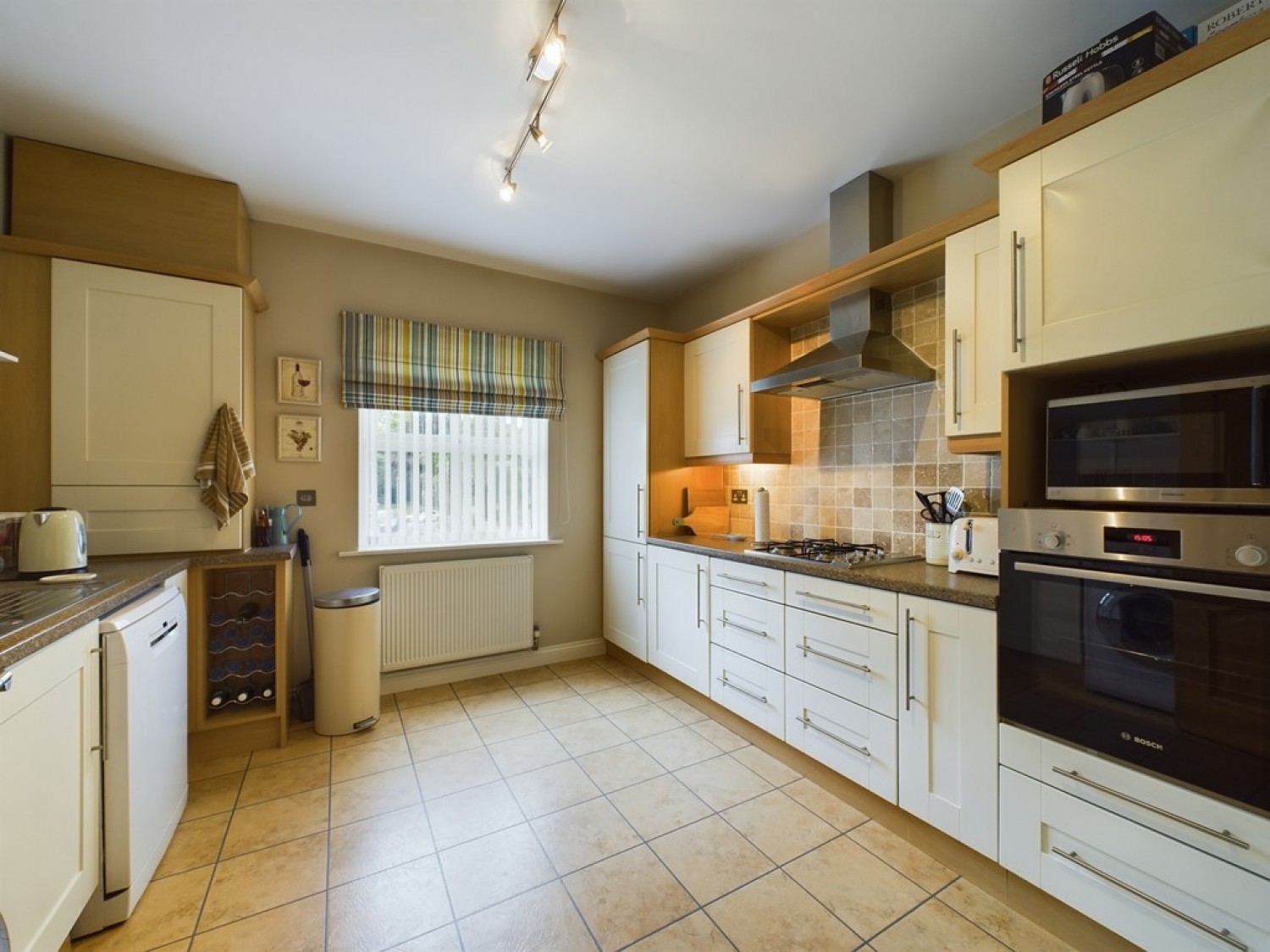2 bedroom Flat for Sale Moorgate View, Moorgate