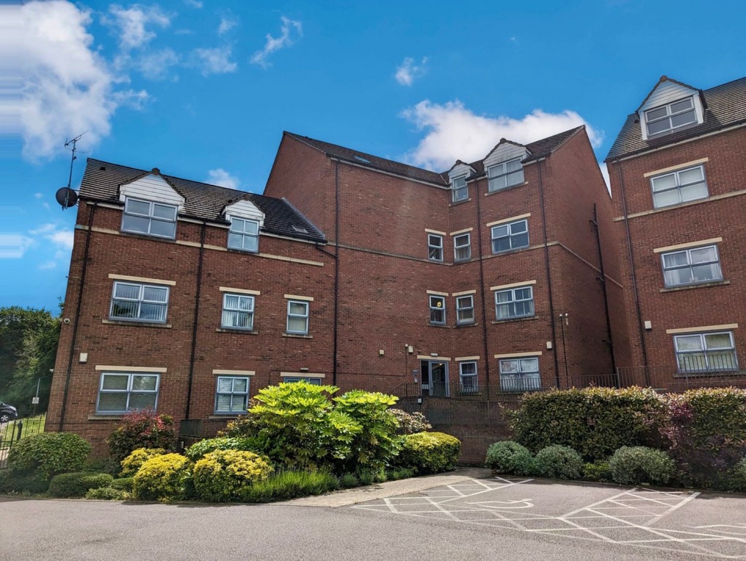 2 bedroom Flat for Sale Moorgate View, Moorgate